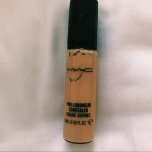 MAC Pro Longwear Concealer NC20